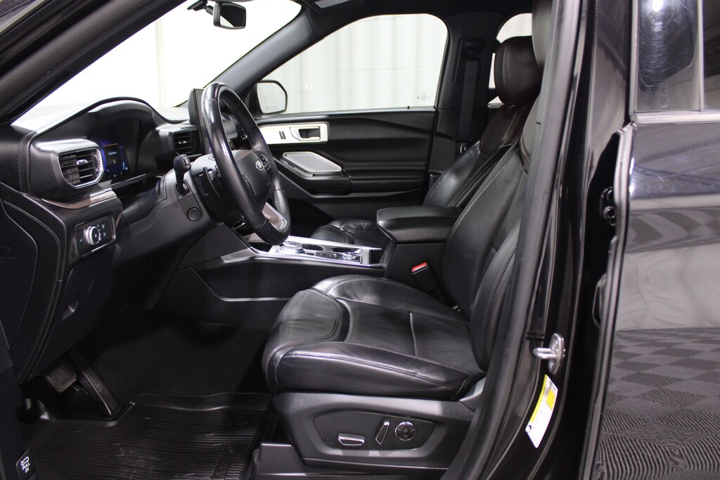 Used 2020 Ford Explorer Platinum SUV