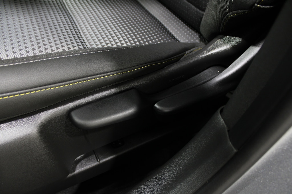 Used 2025 Chevrolet Trax LT SUV