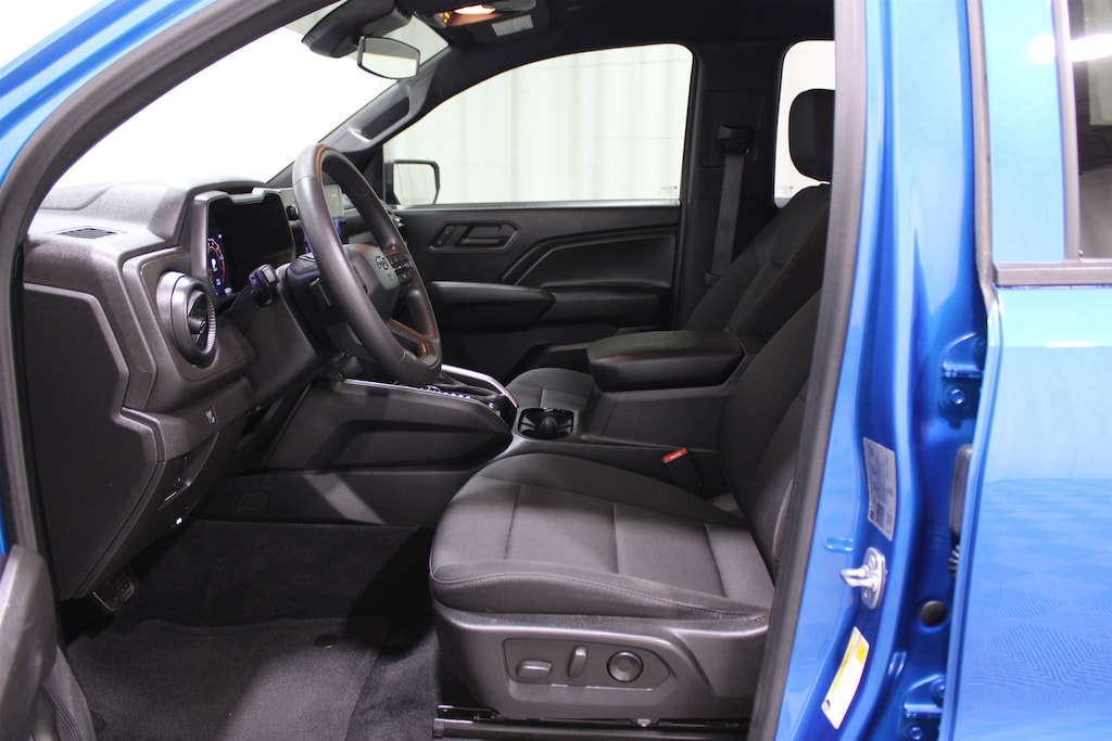 Used 2024 Chevrolet Colorado Trail Boss Truck Crew Cab