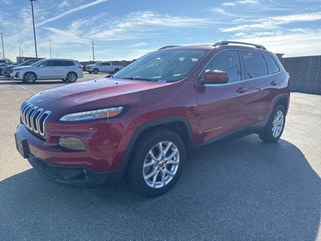 Used 2015 Jeep Cherokee Latitude FWD SUV