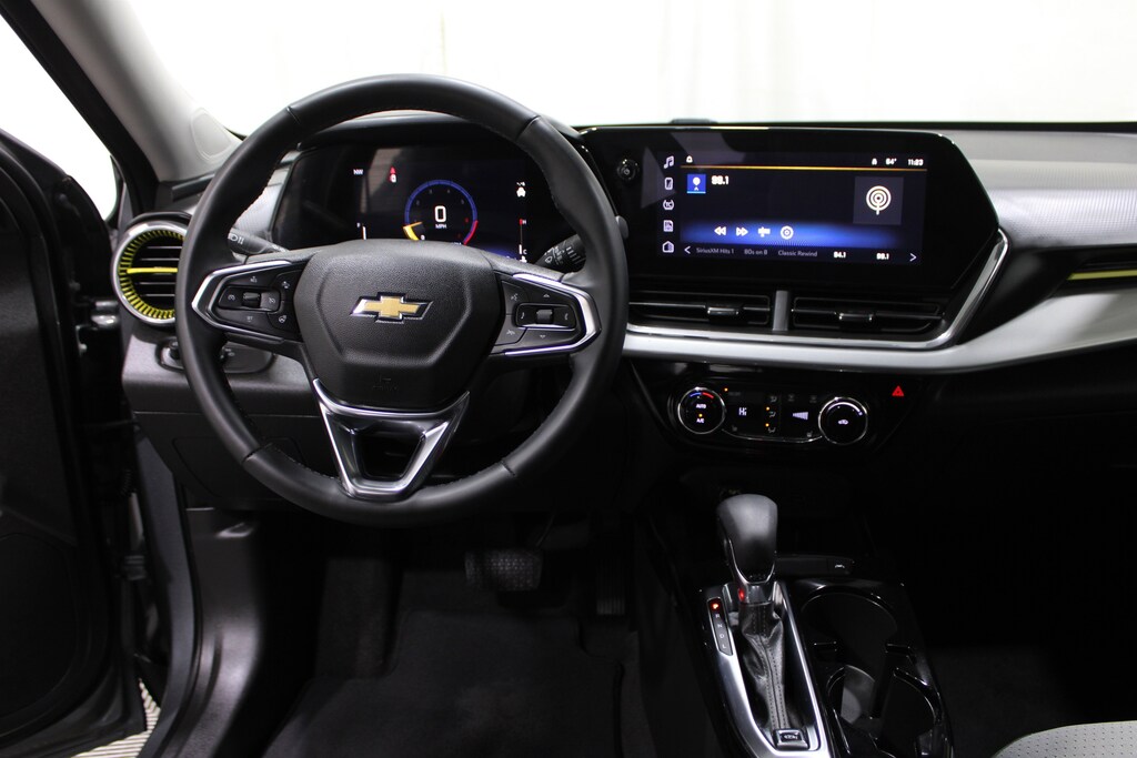 Used 2025 Chevrolet Trax LT SUV