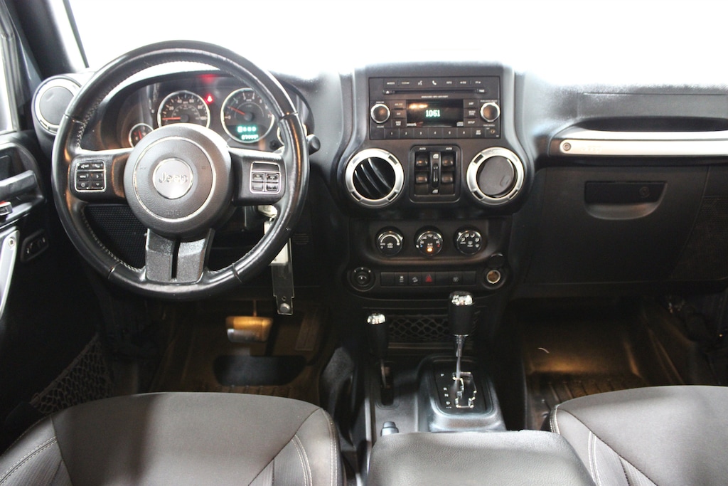 Used 2018 Jeep Wrangler JK Unlimited Sahara 4x4 SUV