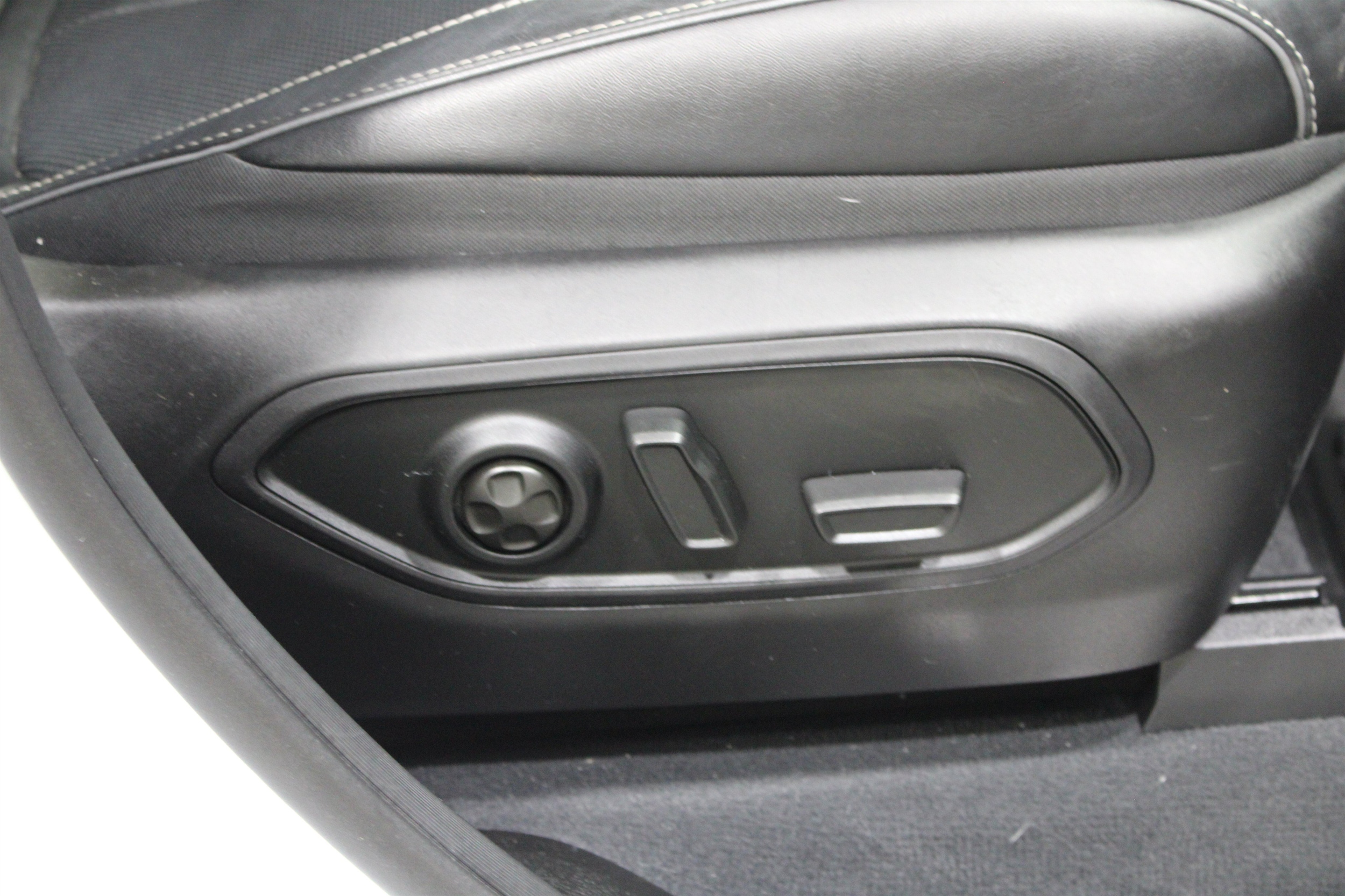 2023 Jeep Grand Cherokee L Overland - Photo 30