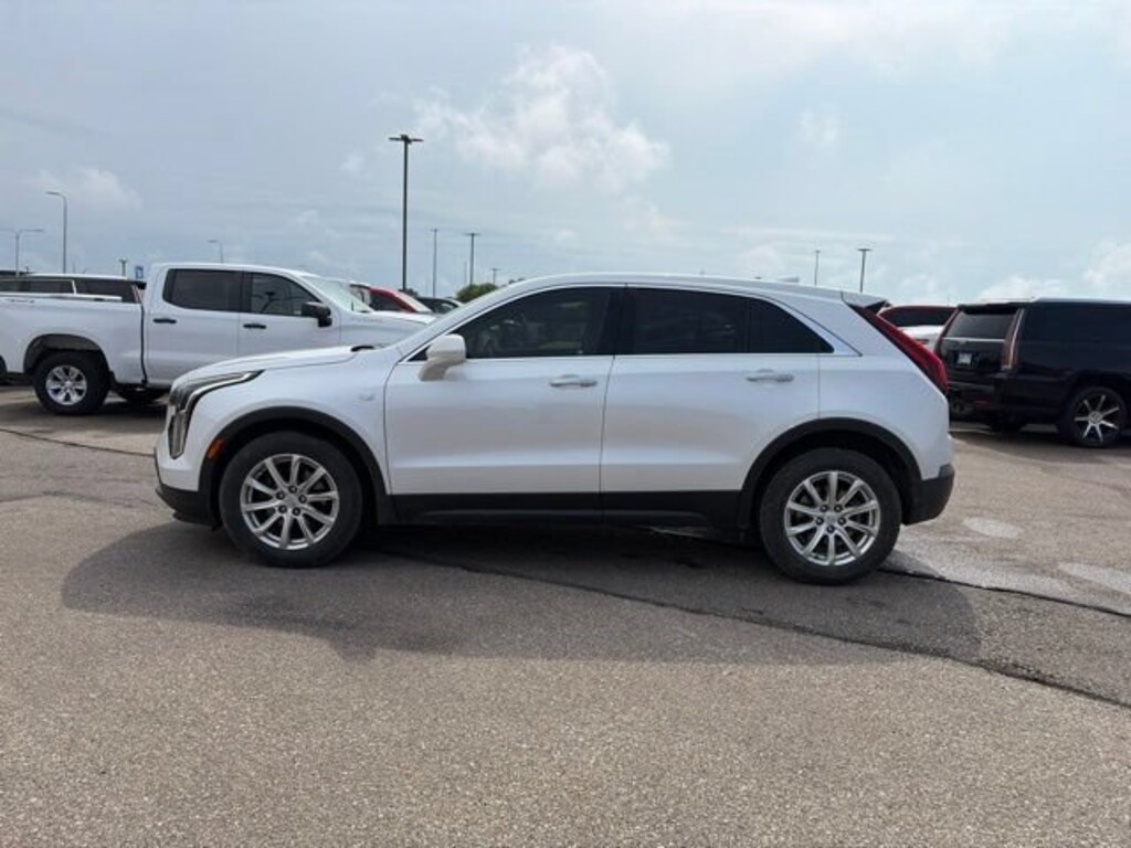 Used 2019 Cadillac XT4 Luxury SUV