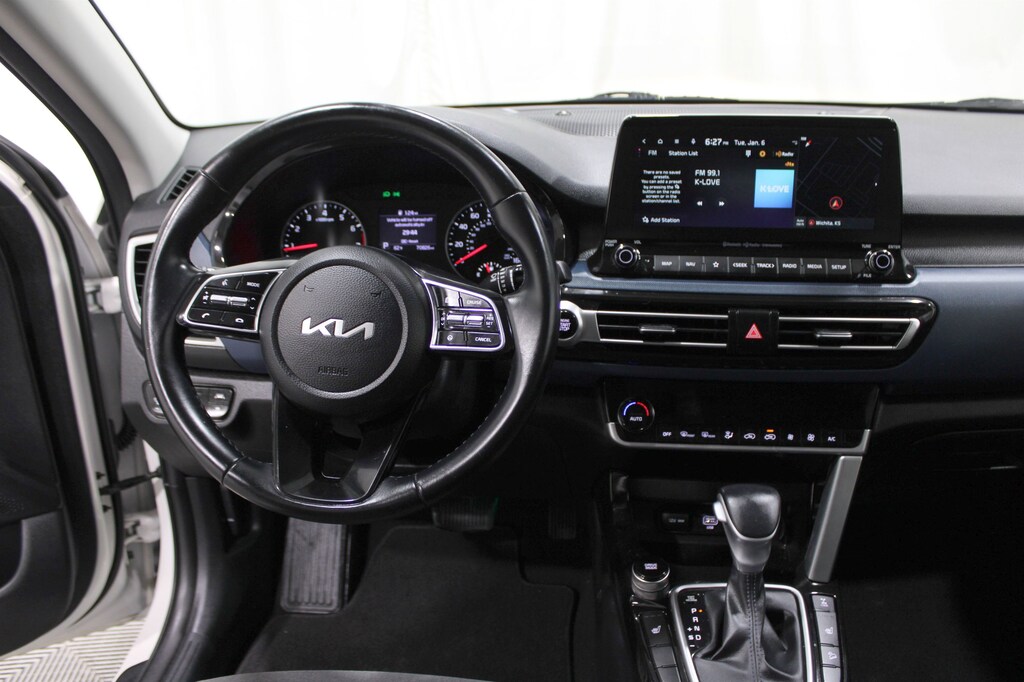 Used 2023 Kia Seltos S SUV