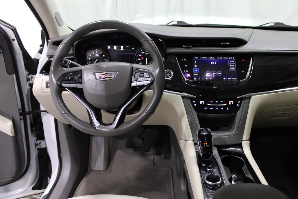 Used 2022 Cadillac XT6 Premium Luxury SUV