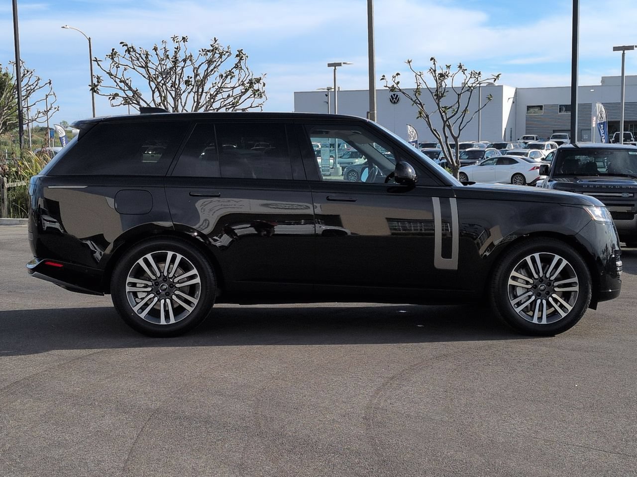 Used 2024 Land Rover Range Rover P530 SE SUV
