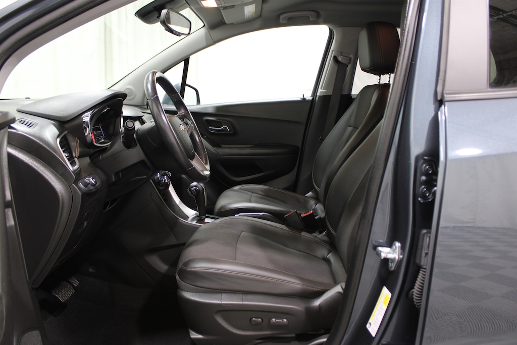 Used 2022 Chevrolet Trax LT SUV