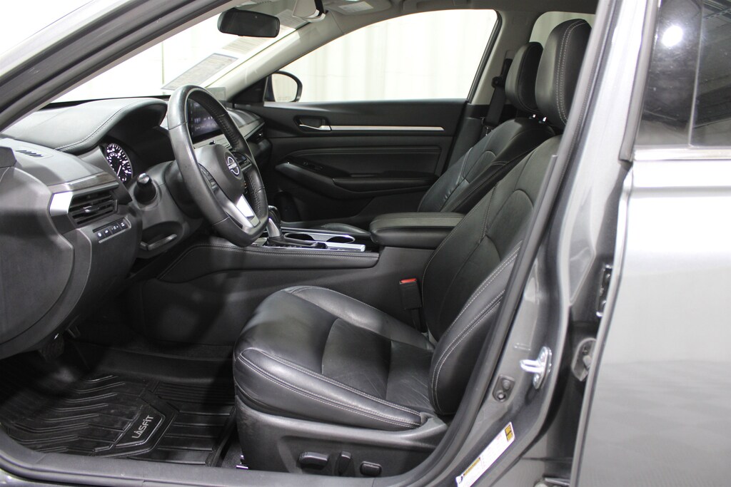 Used 2023 Nissan Altima 2.5 SL Sedan