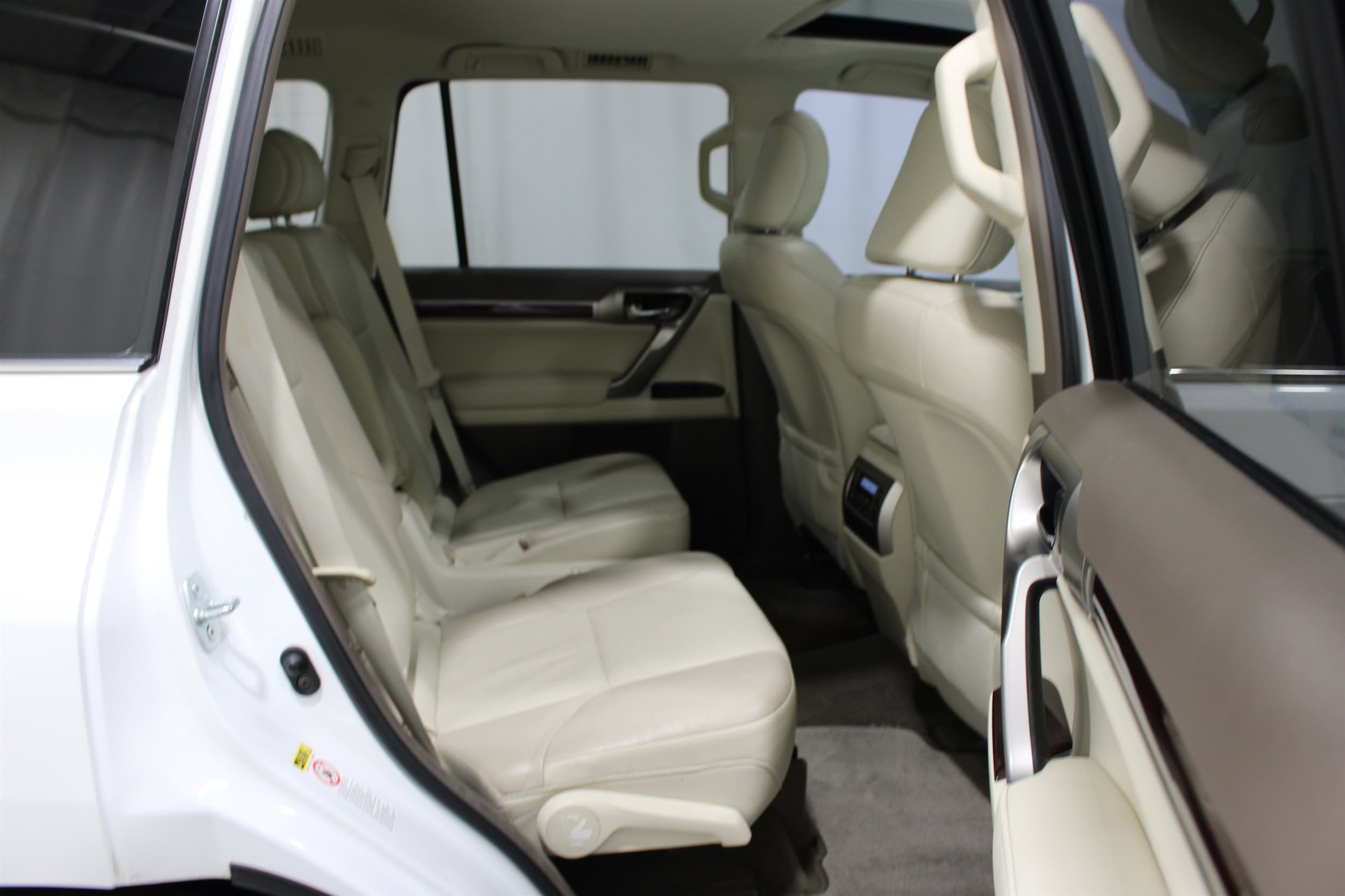 2017 Lexus GX Base - Photo 26