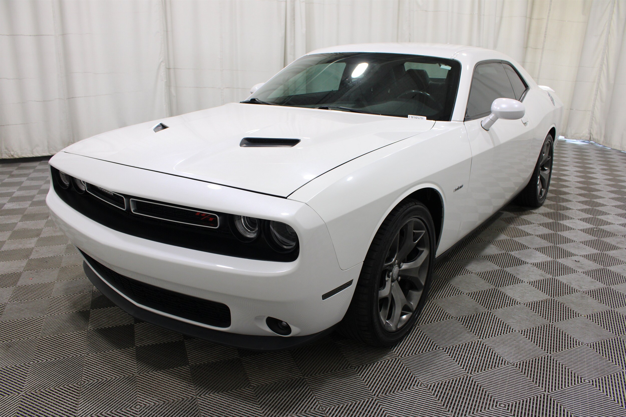 2015 Dodge Challenger R/T - Photo 29