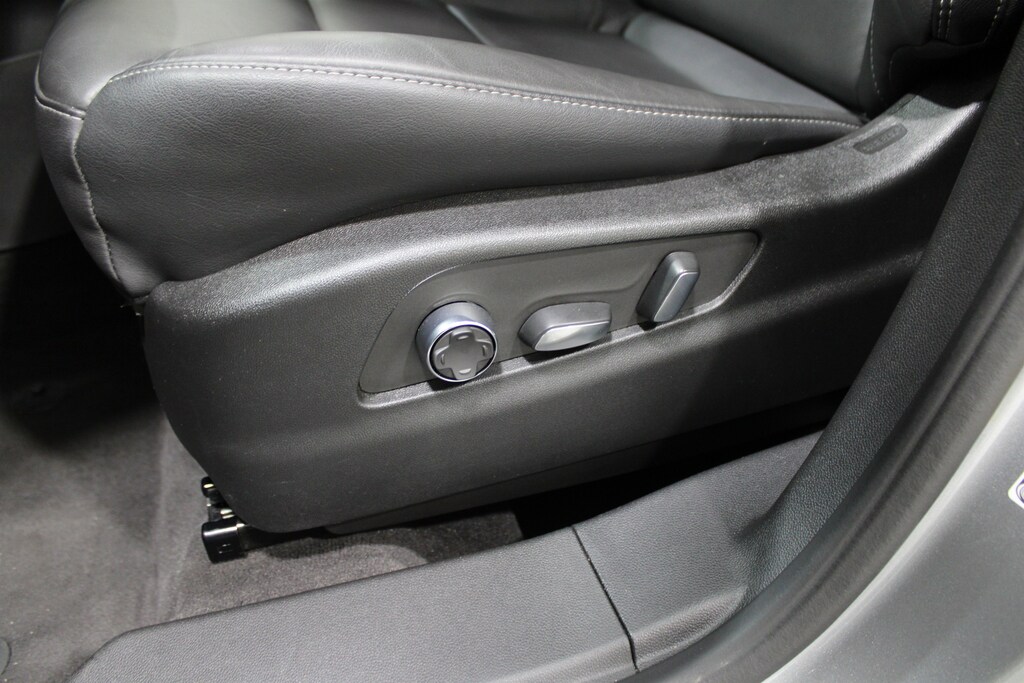 Certified 2025 Cadillac XT4 Premium Luxury SUV