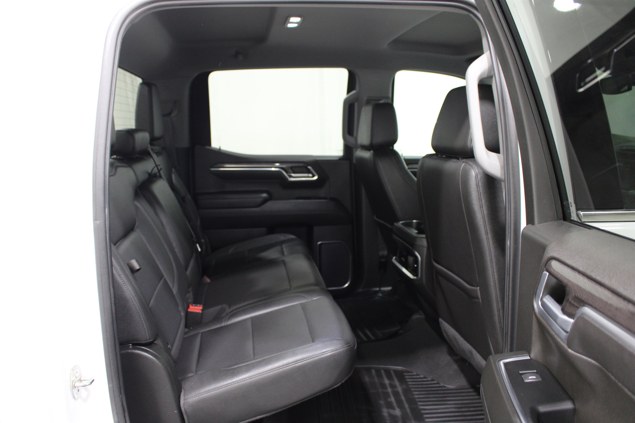 2022 Chevrolet Silverado 1500 LTZ - Photo 24