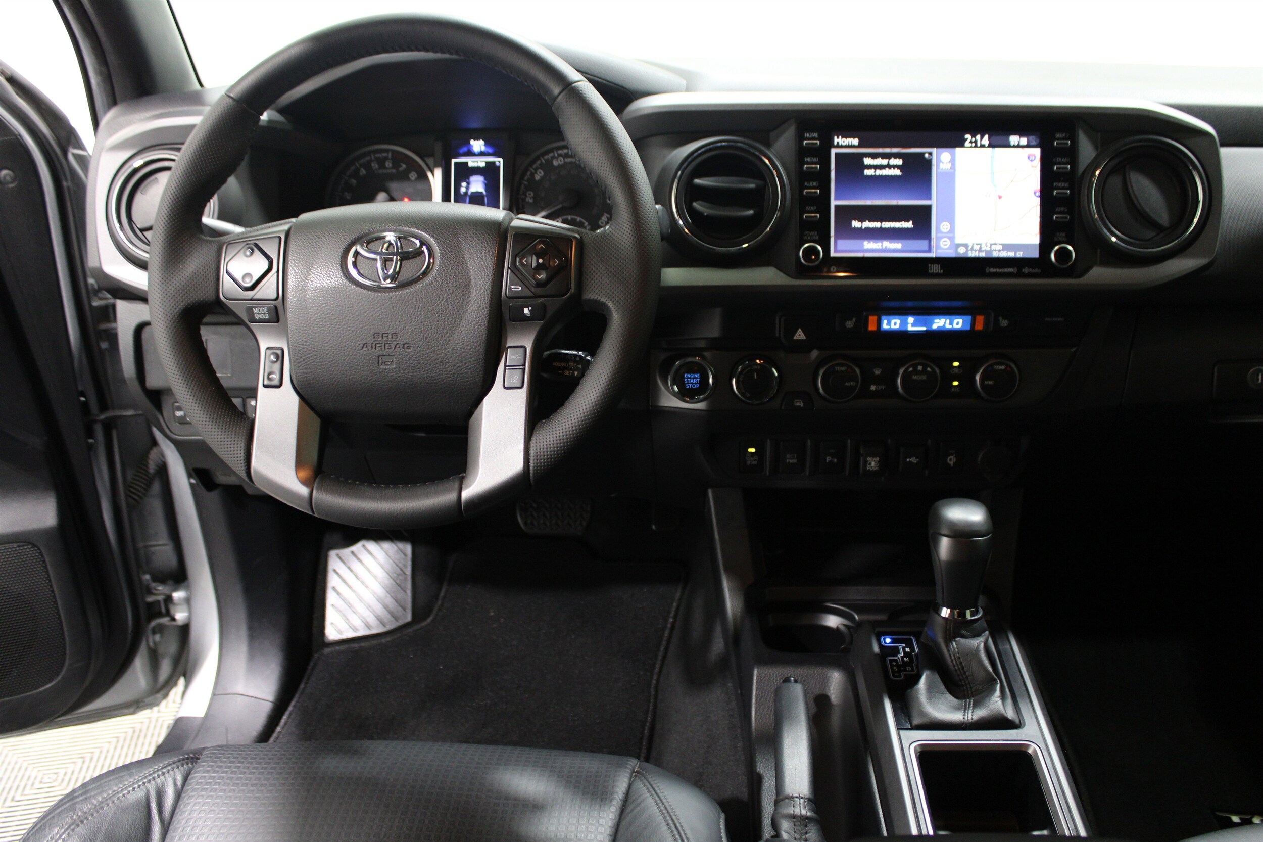 2022 Toyota Tacoma TRD Off-Road 4x4 photo 2