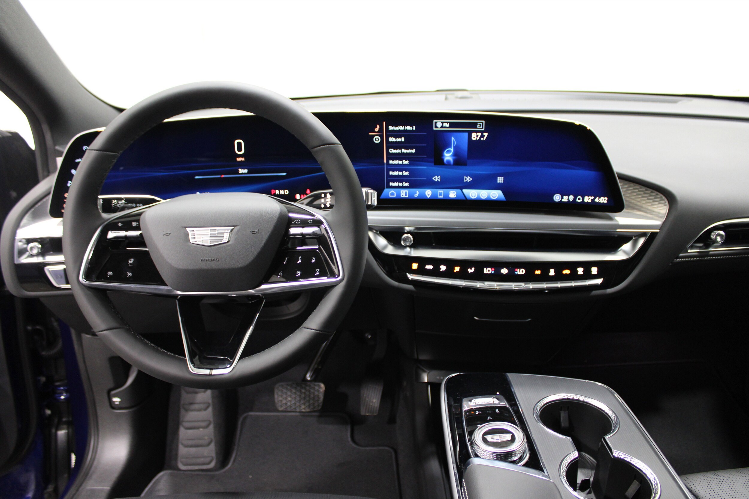2025 Cadillac Lyriq Sport photo 2
