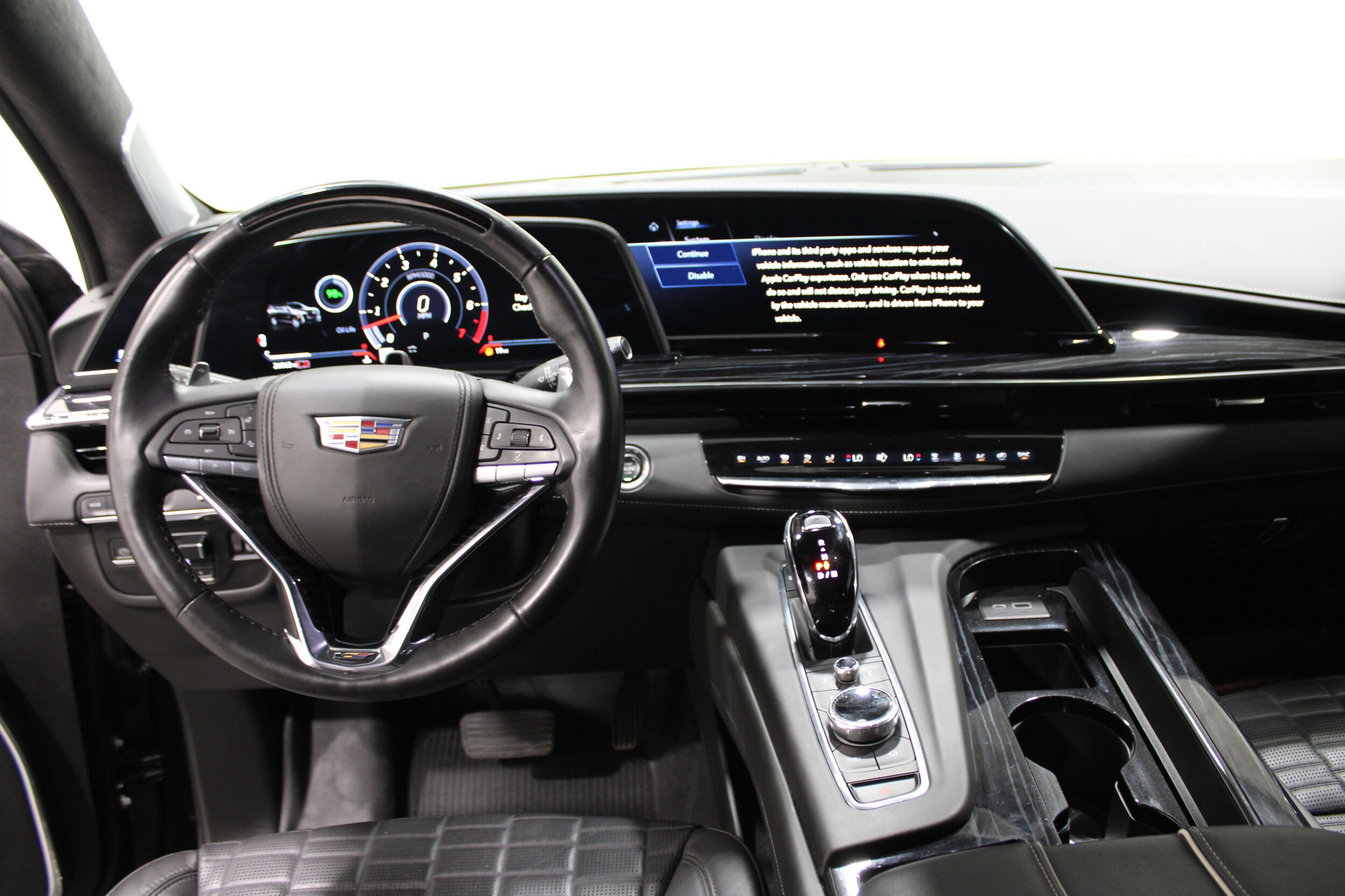 2023 Cadillac Escalade V-Series photo 2