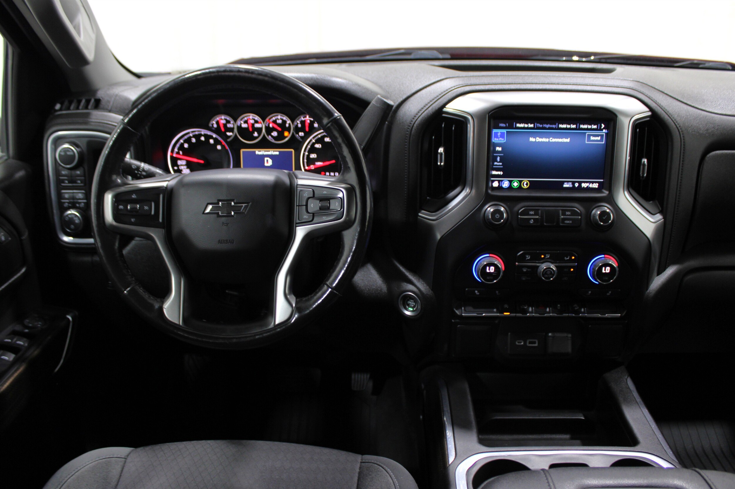 2022 Chevrolet Silverado 1500 RST photo 2