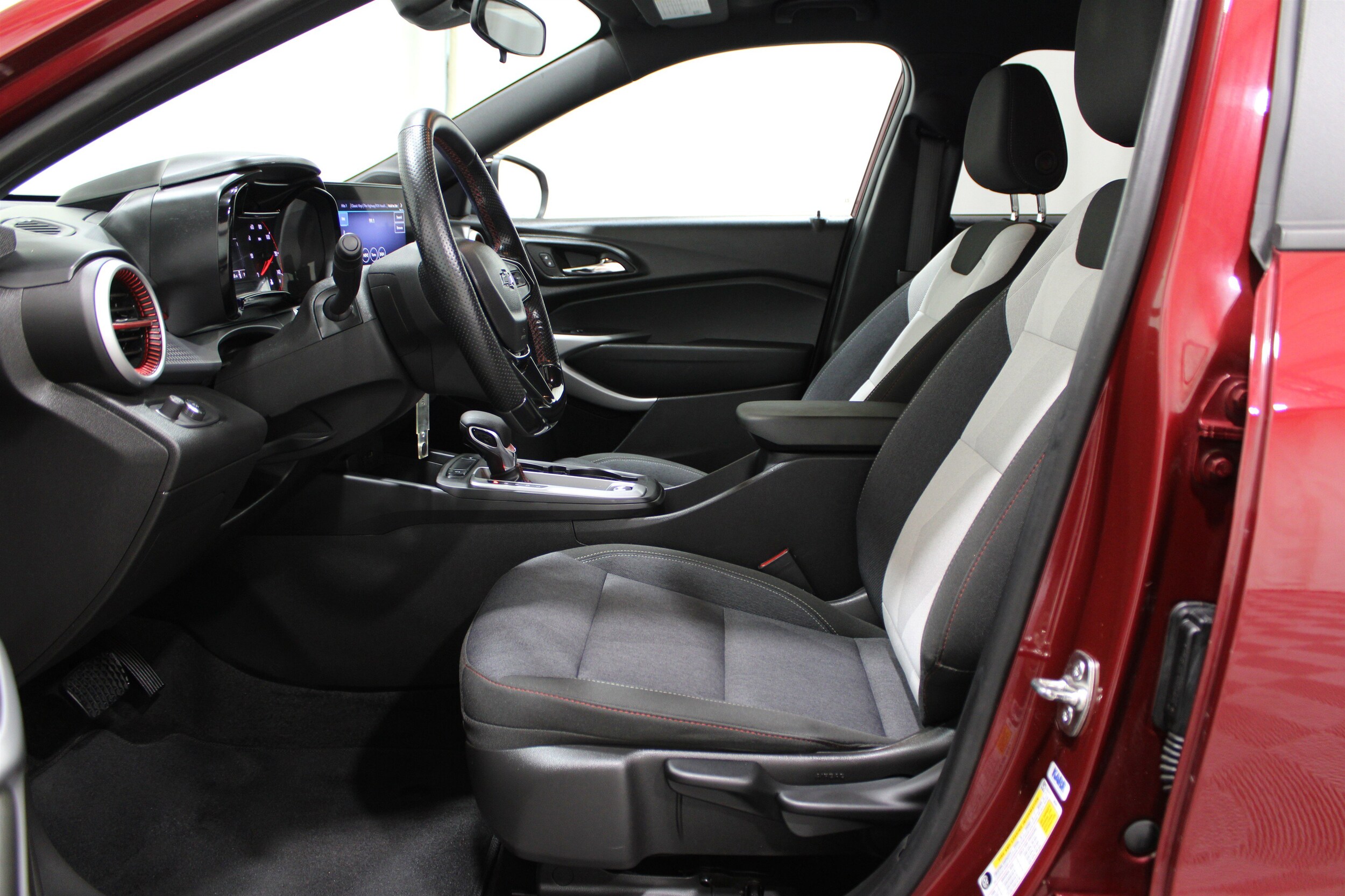2024 Chevrolet Trax photo 3