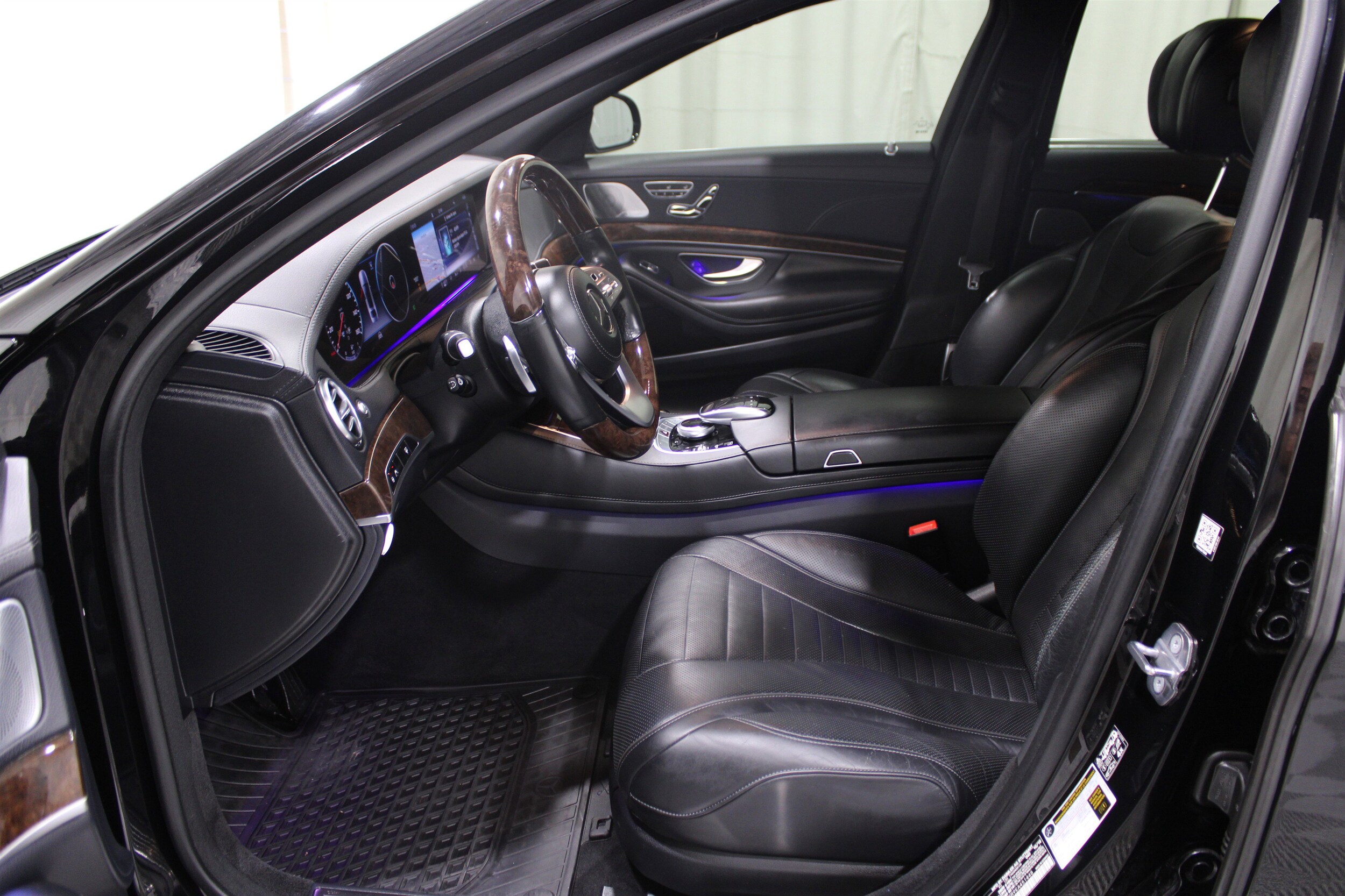 2019 Mercedes Benz S 560 4MATIC photo 3