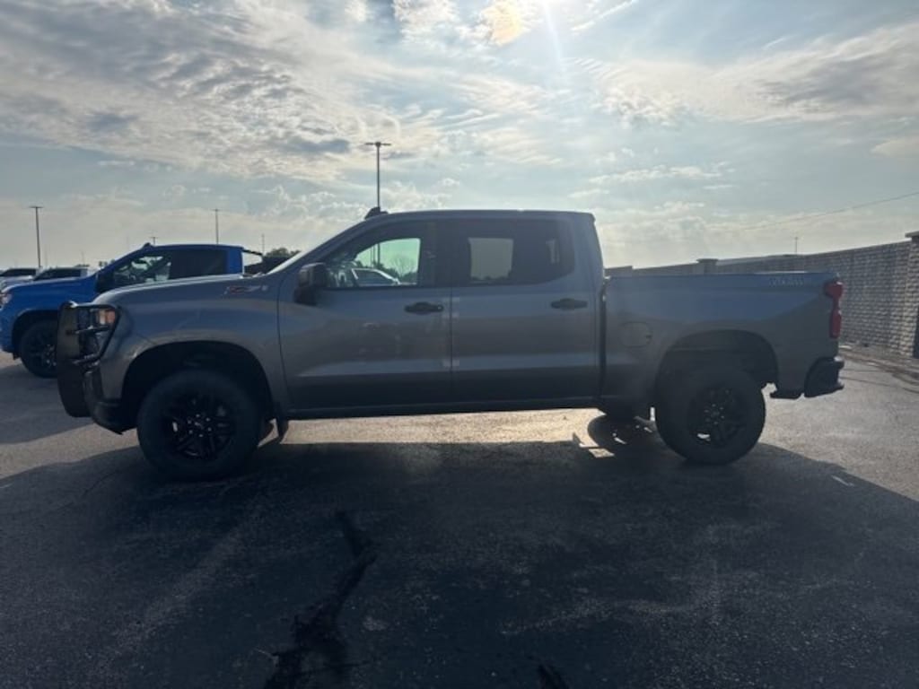 Used 2021 Chevrolet Silverado 1500 Custom Trail Boss Truck Crew Cab