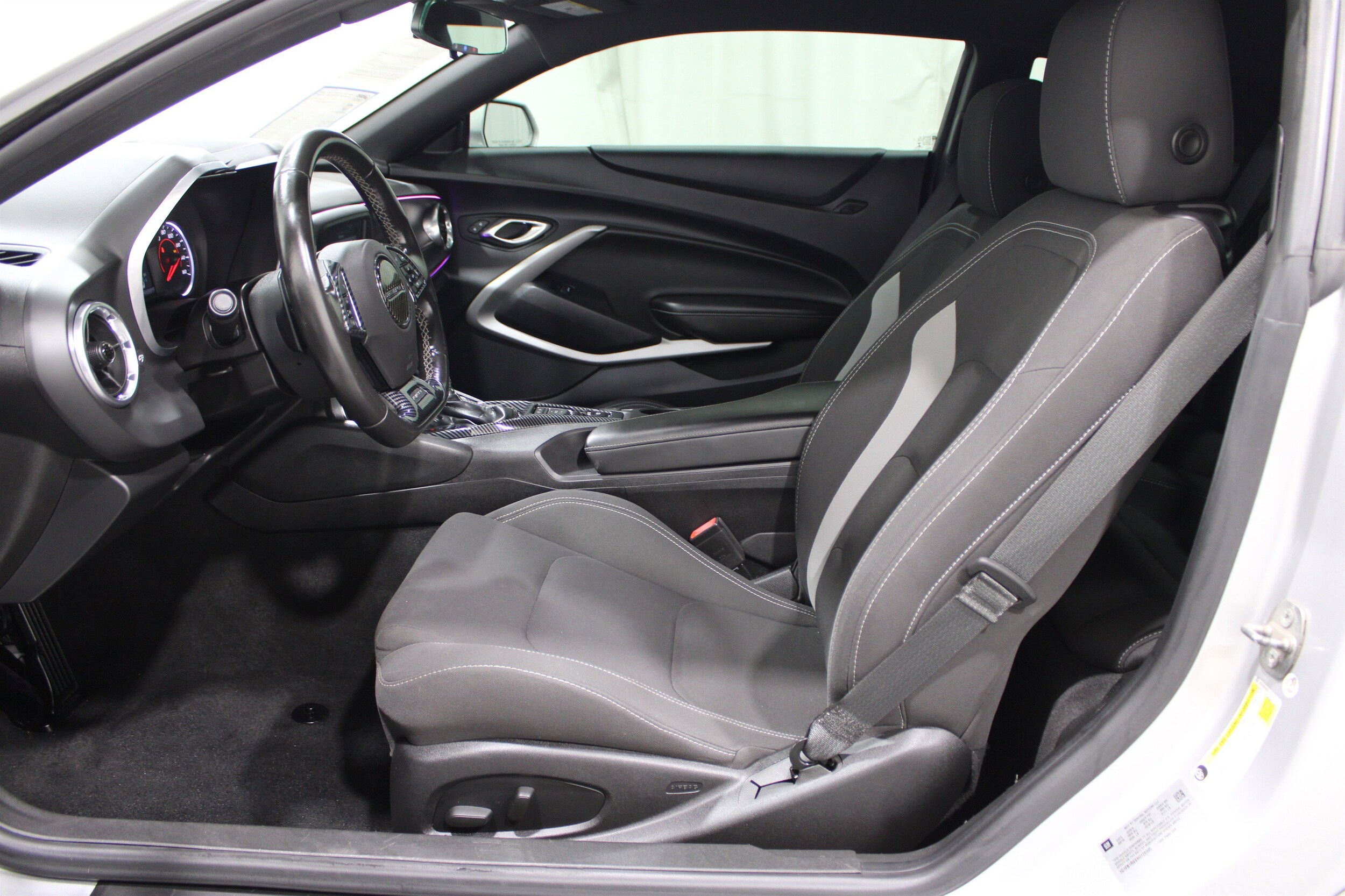 2017 Chevrolet Camaro 1LT photo 3