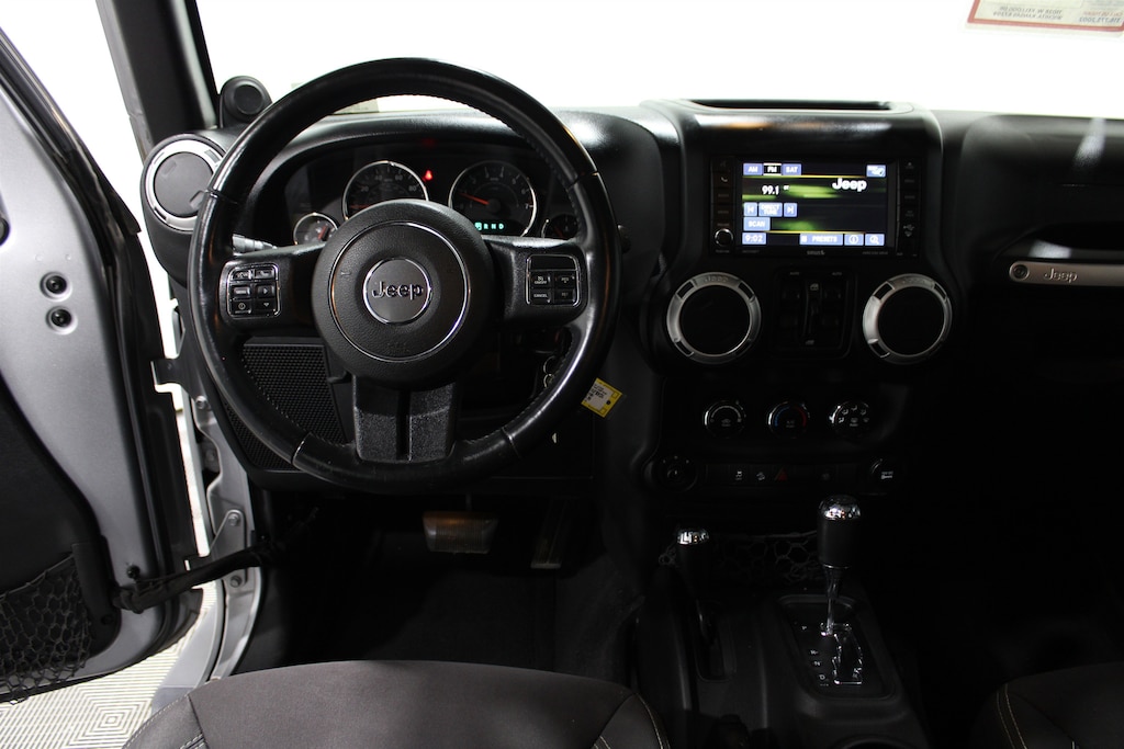 Used 2014 Jeep Wrangler Unlimited Sahara 4x4 SUV