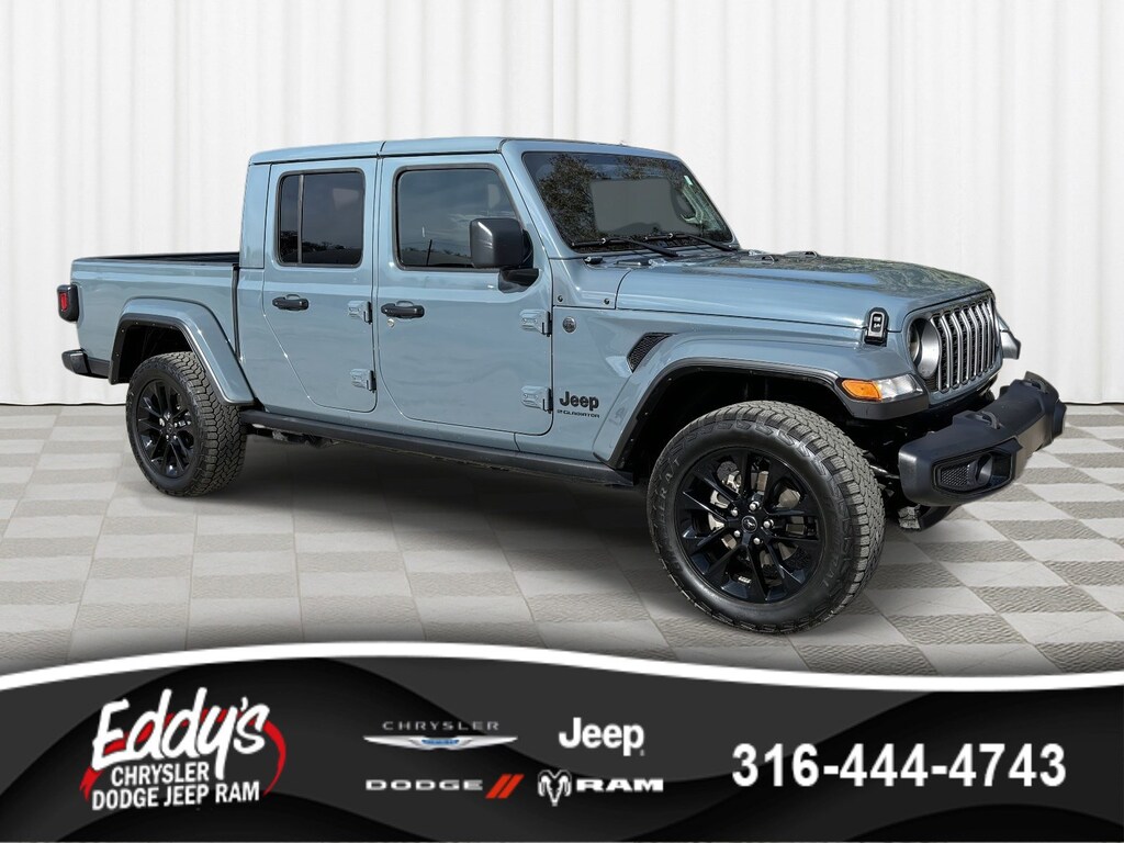 Used 2025 Jeep Gladiator Sport Truck Crew Cab