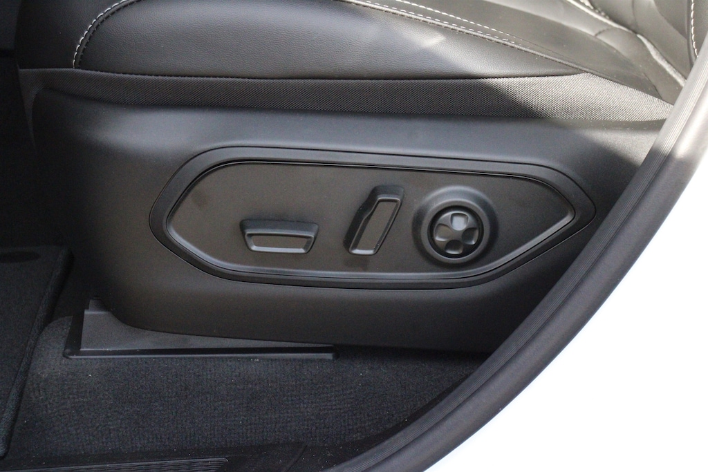 New 2026 Jeep Grand Cherokee Limited Sport Utility