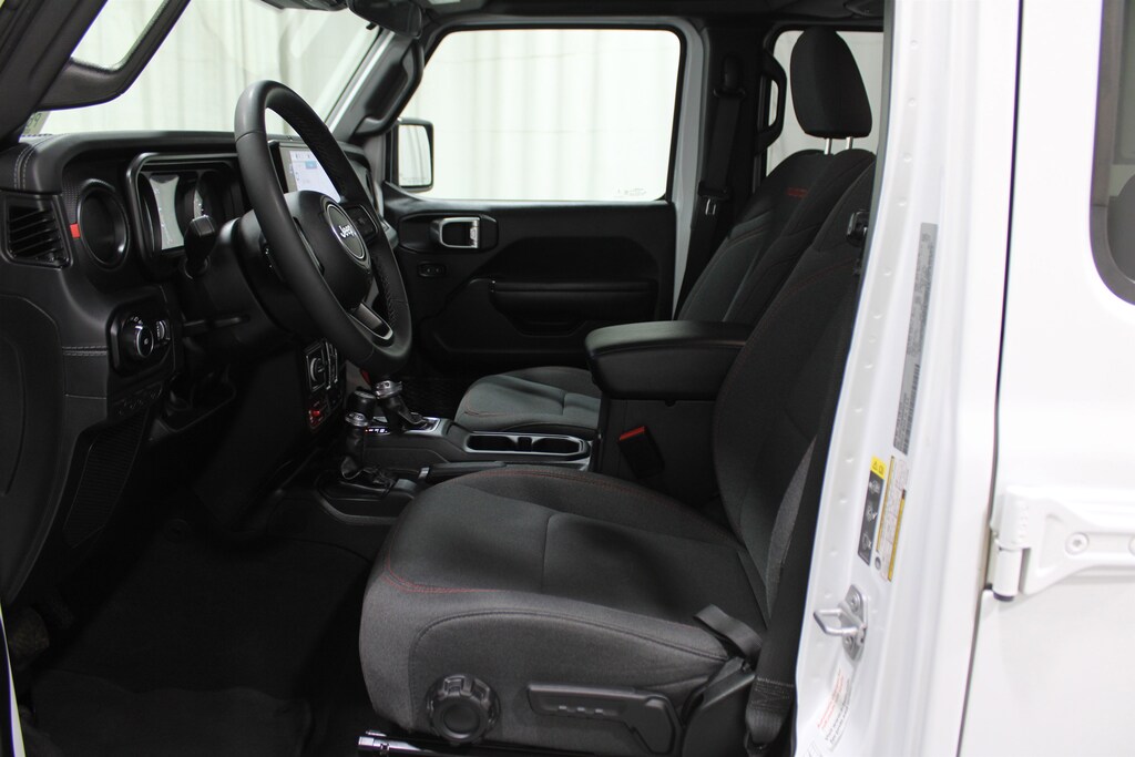 Used 2025 Jeep Wrangler Rubicon SUV