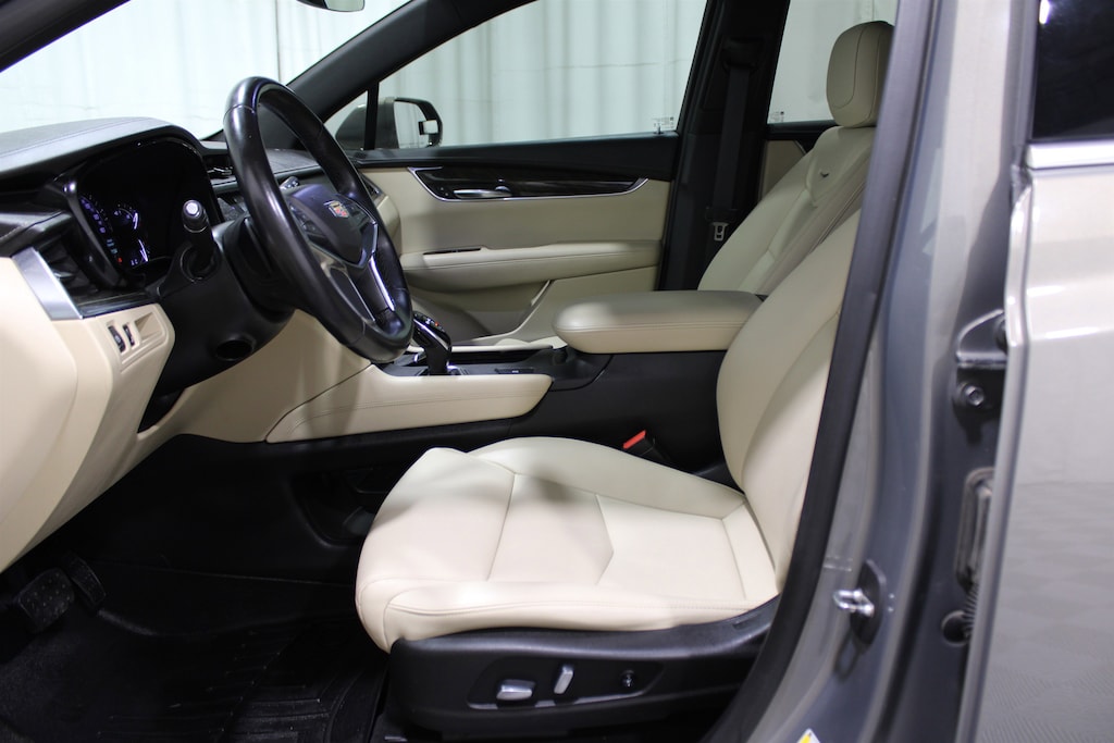 Used 2019 CADILLAC XT5 Base SUV