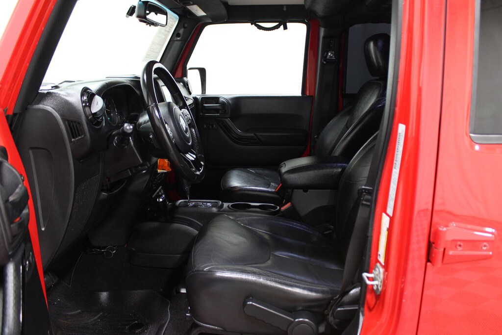 Used 2015 Jeep Wrangler Unlimited Sahara 4x4 SUV