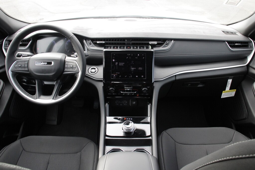 New 2025 Jeep Grand Cherokee L Laredo Sport Utility