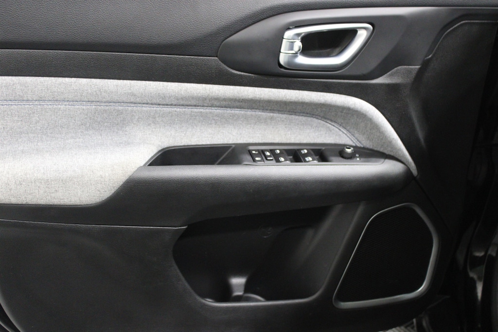 Used 2025 Jeep Compass Sport SUV