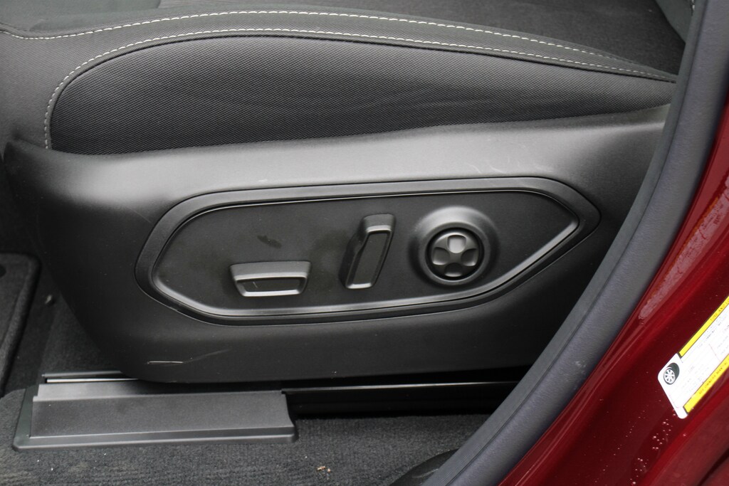 New 2025 Jeep Grand Cherokee L Laredo Sport Utility