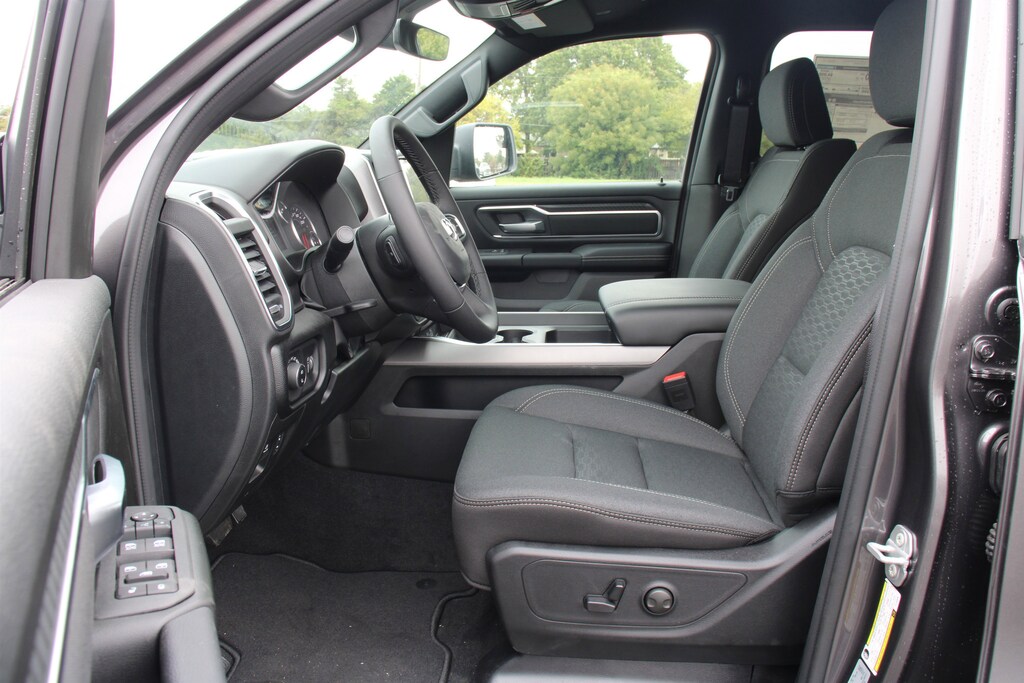 New 2026 Ram 1500 Big Horn/Lone Star Crew Cab Pickup