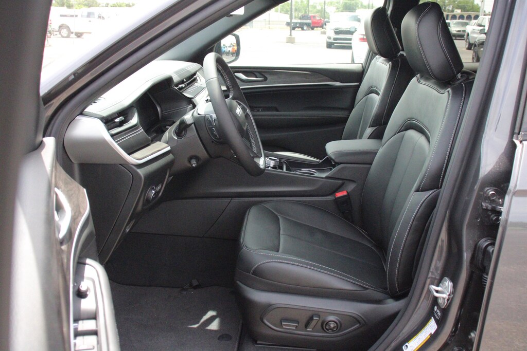 New 2026 Jeep Grand Cherokee L Limited Sport Utility