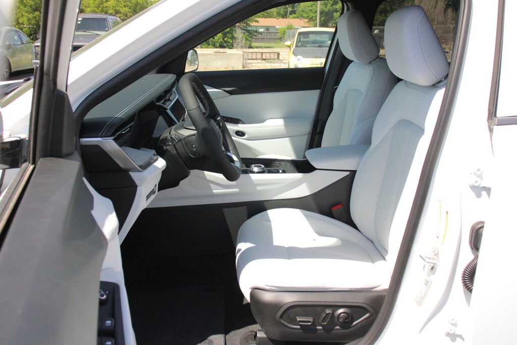 New 2026 Jeep Cherokee Laredo/Limited Sport Utility