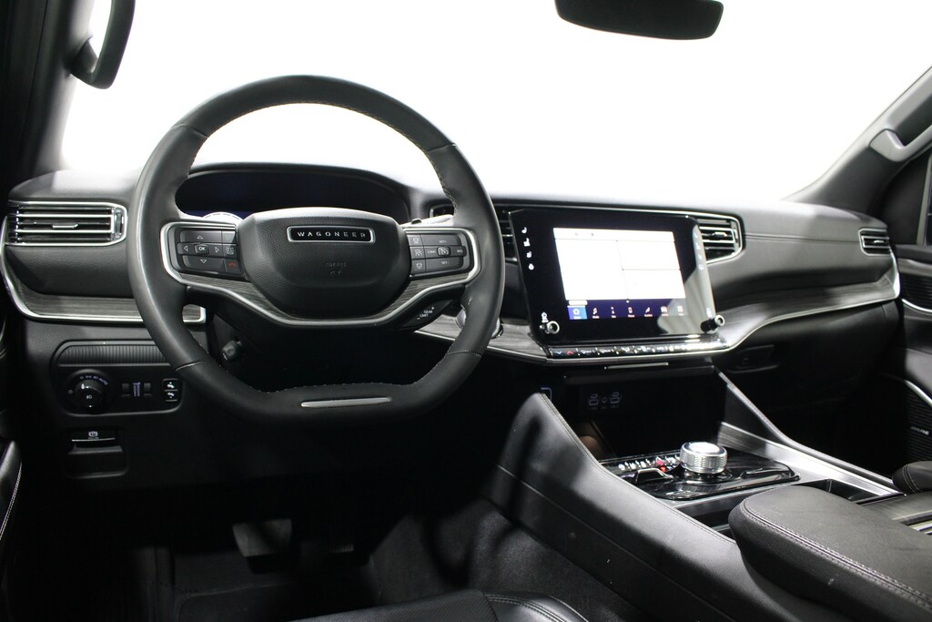 Used 2024 Jeep Wagoneer L Series II SUV