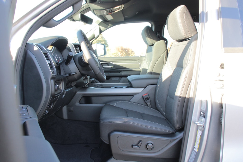 New 2026 Ram 1500 Big Horn/Lone Star Crew Cab Pickup