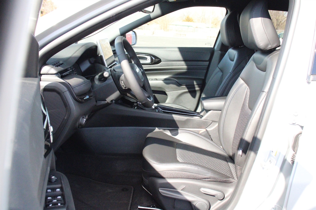 New 2026 Jeep Compass Latitude Sport Utility