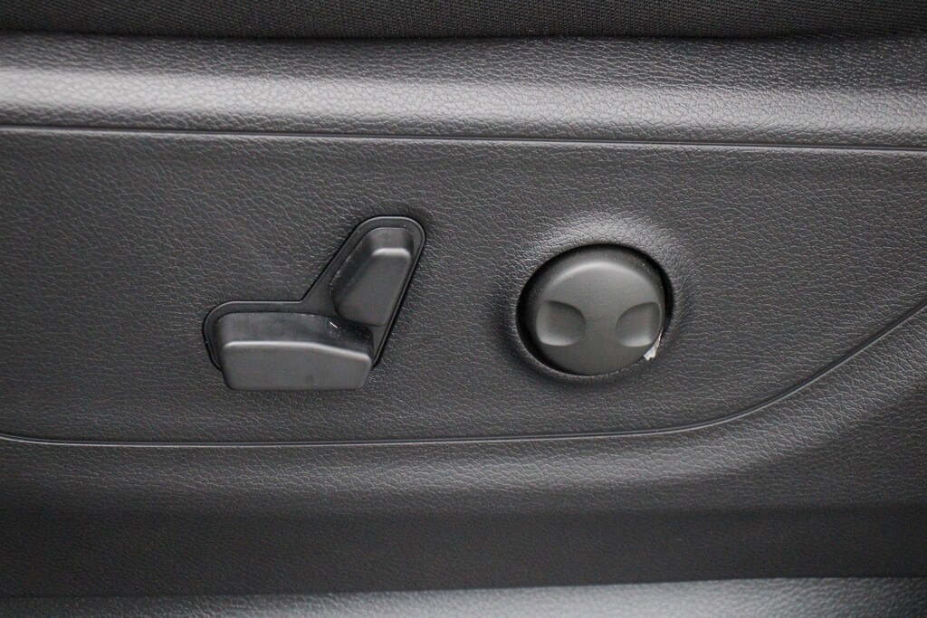New 2026 Ram 1500 Big Horn/Lone Star Crew Cab Pickup