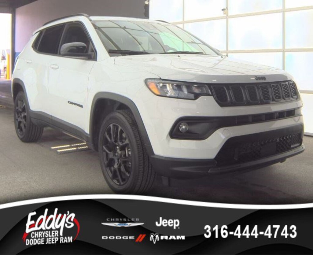 Used 2025 Jeep Compass Latitude SUV