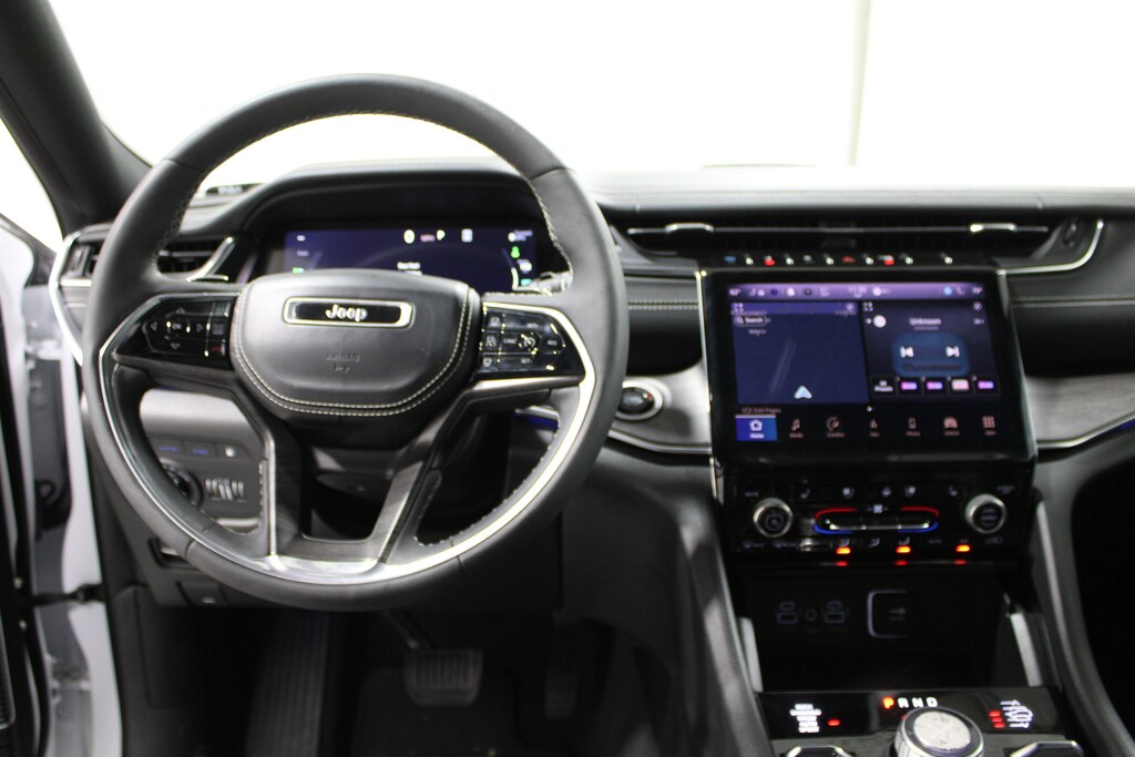 Used 2023 Jeep Grand Cherokee 4xe Overland SUV