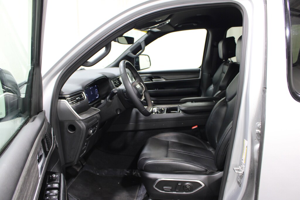 Used 2024 Jeep Wagoneer L Series II SUV