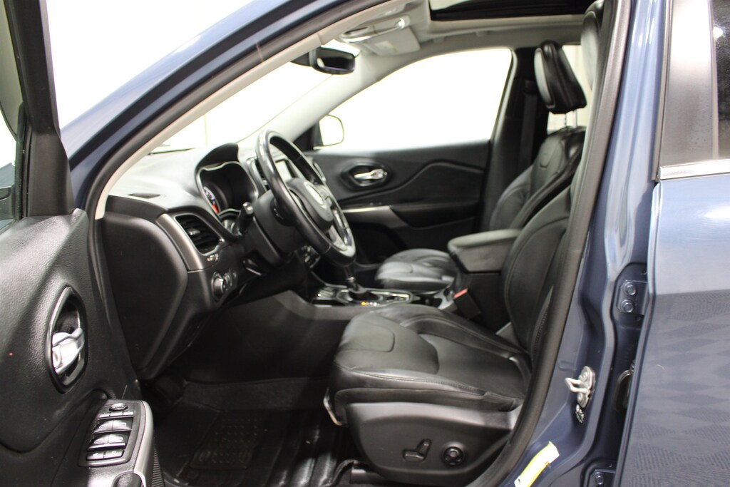 Used 2021 Jeep Cherokee Latitude Lux SUV