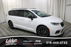 2025 Chrysler Pacifica Plug-In Hybrid Select Mini-van, Passenger