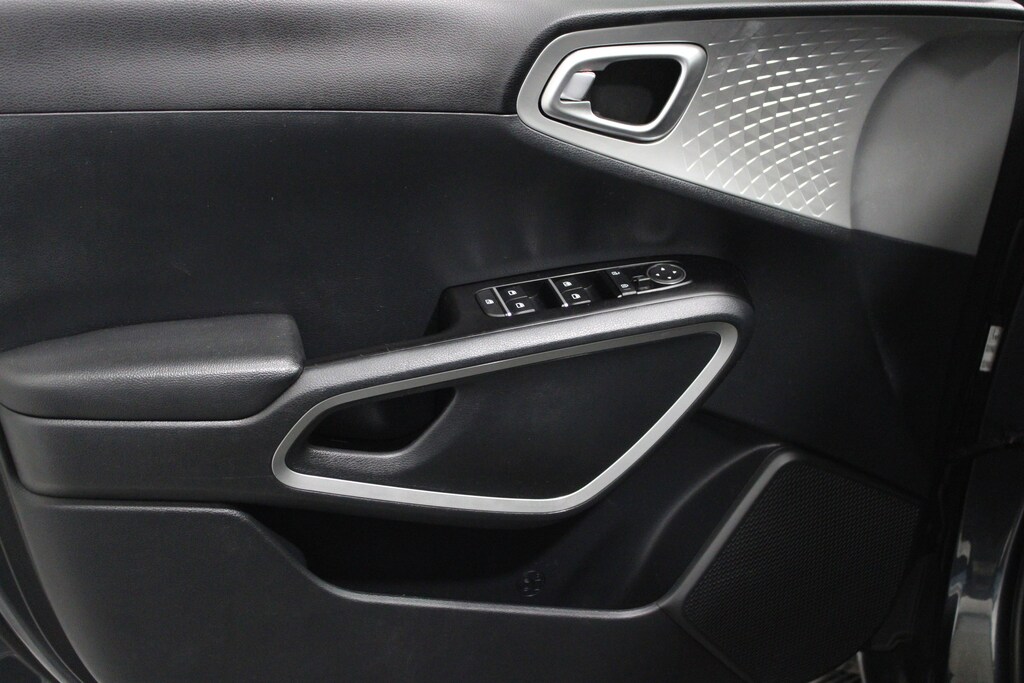 Used 2023 Kia Soul LX Hatchback