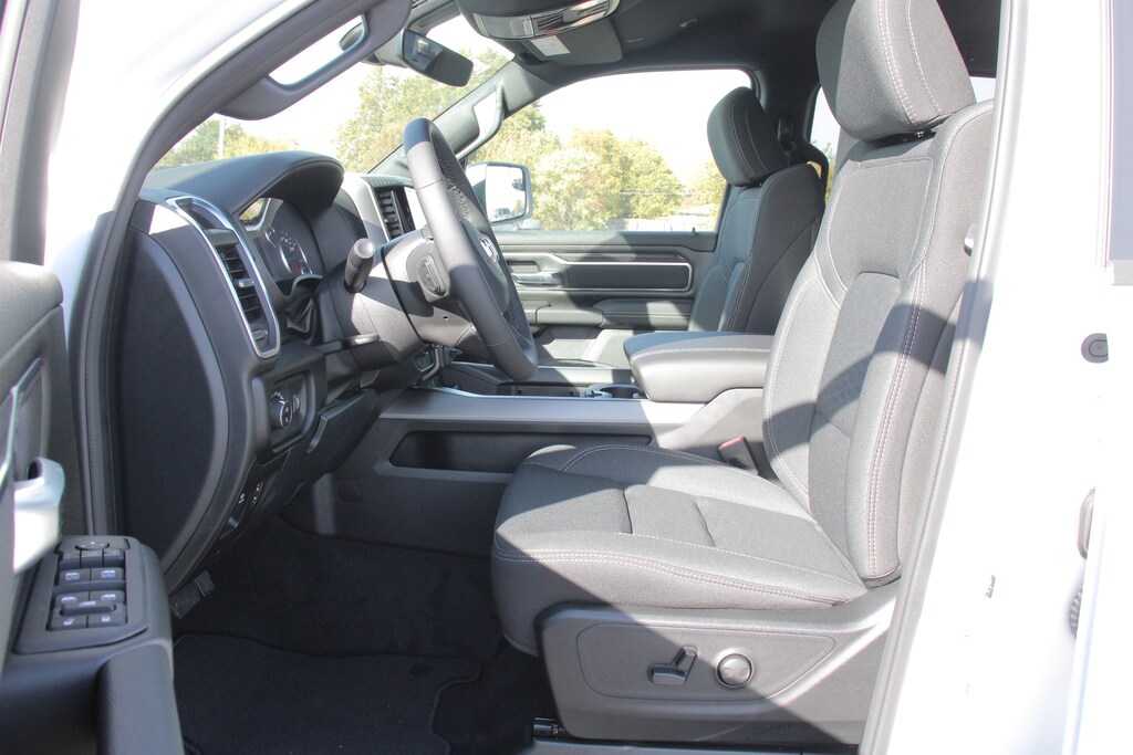 New 2026 Ram 1500 Big Horn/Lone Star Crew Cab Pickup