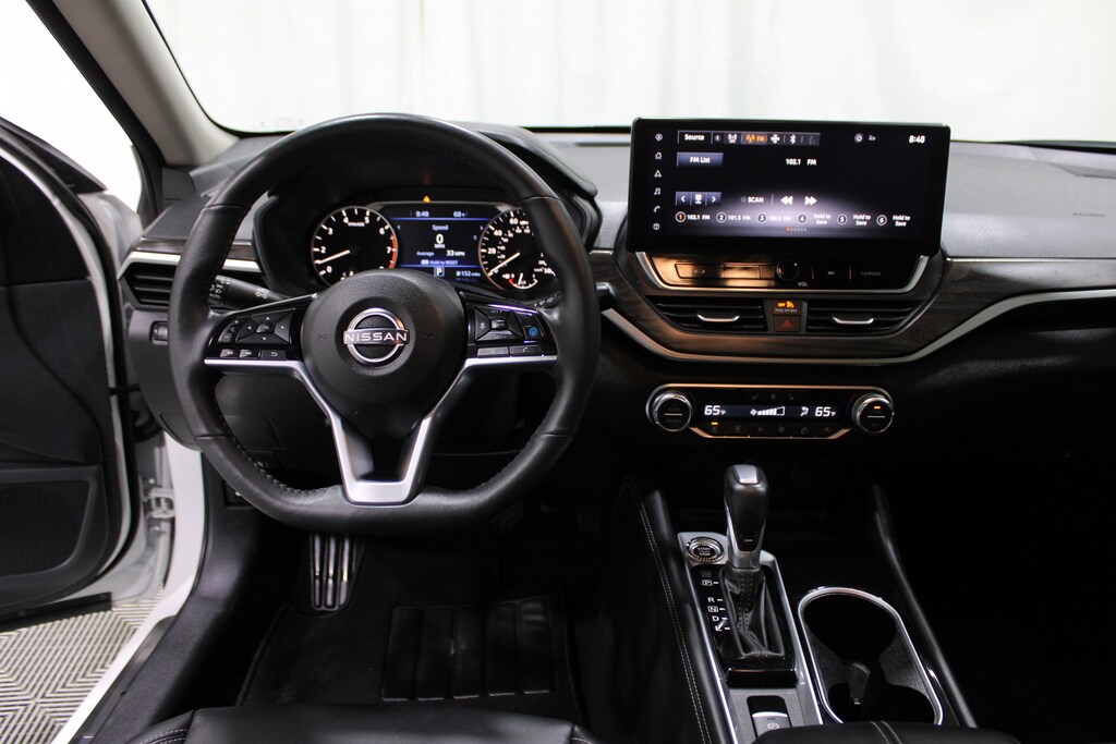 Used 2025 Nissan Altima SL Sedan