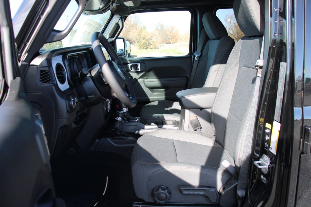 New 2026 Jeep Gladiator Sport Crew Cab Pickup